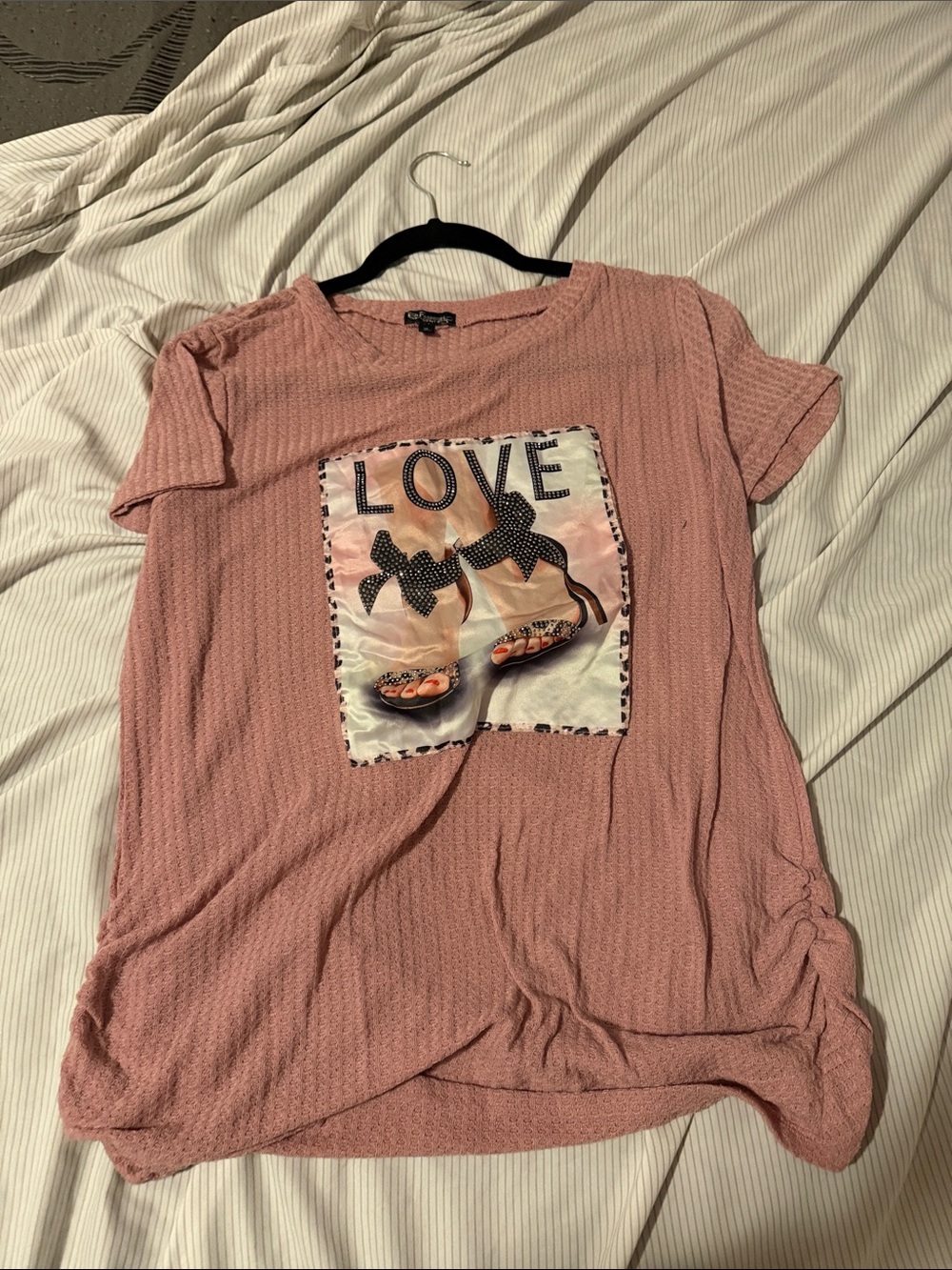Waffle Knit 'LOVE' Graphic Tee - Pink